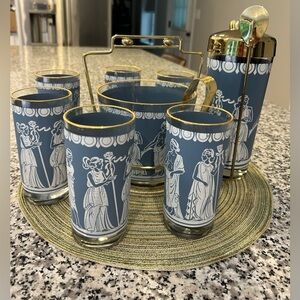 Vtg Jeanette Romanesque set-ice bucket, shaker & 6 12 oz glasses approx 5 1/2 in